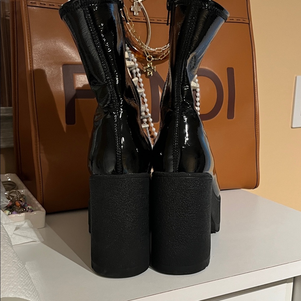 Jeffrey Campbell Shiny Black Platform Boots - Picture 3 of 5